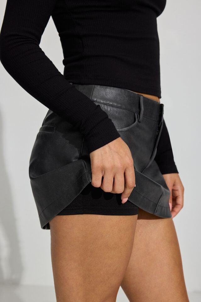 Black Women Garage Brynn Faux Leather Micro Skorts | A-7816529