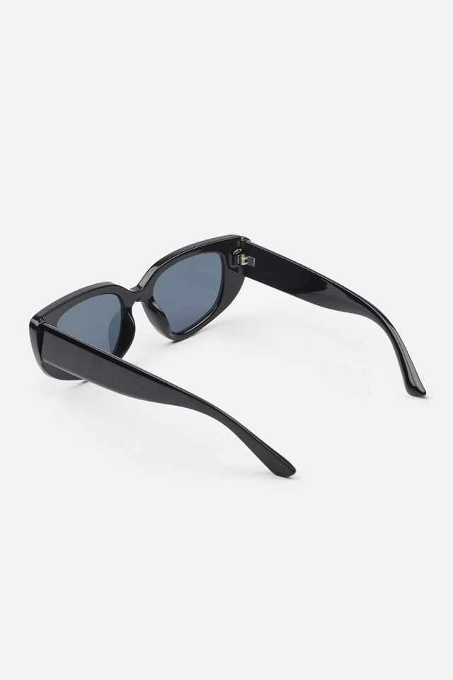 Black Women Garage Chunky Cat Eye Sunglasses | A-1635249