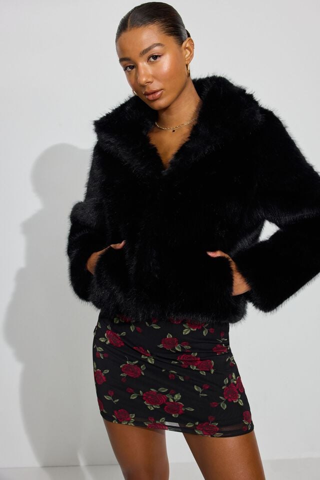 Black Women Garage Short Faux Fur Coat | A-2749836