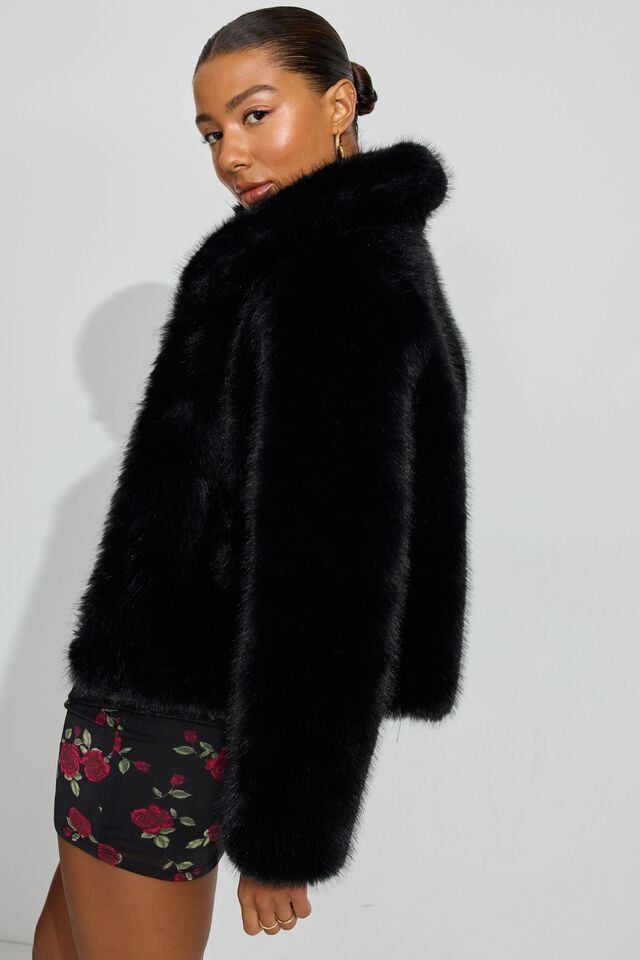 Black Women Garage Short Faux Fur Coat | A-2749836