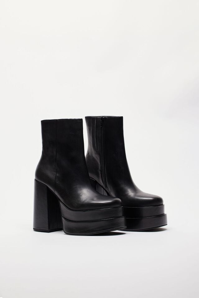 Black Women Garage Steve Madden - Cobra Platform Boots | A-7053498