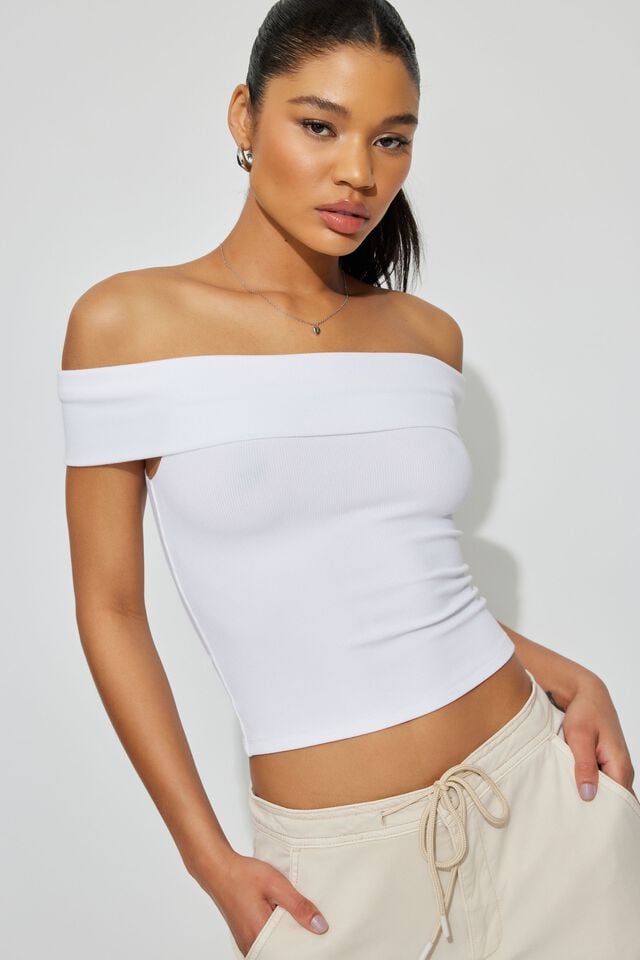 White Women Garage Off Shoulder T Shirts | A-8172349