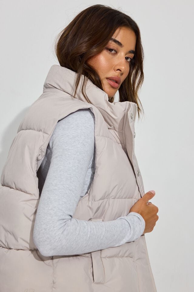 White Women Garage Perfect Puffer Vest | A-2961087